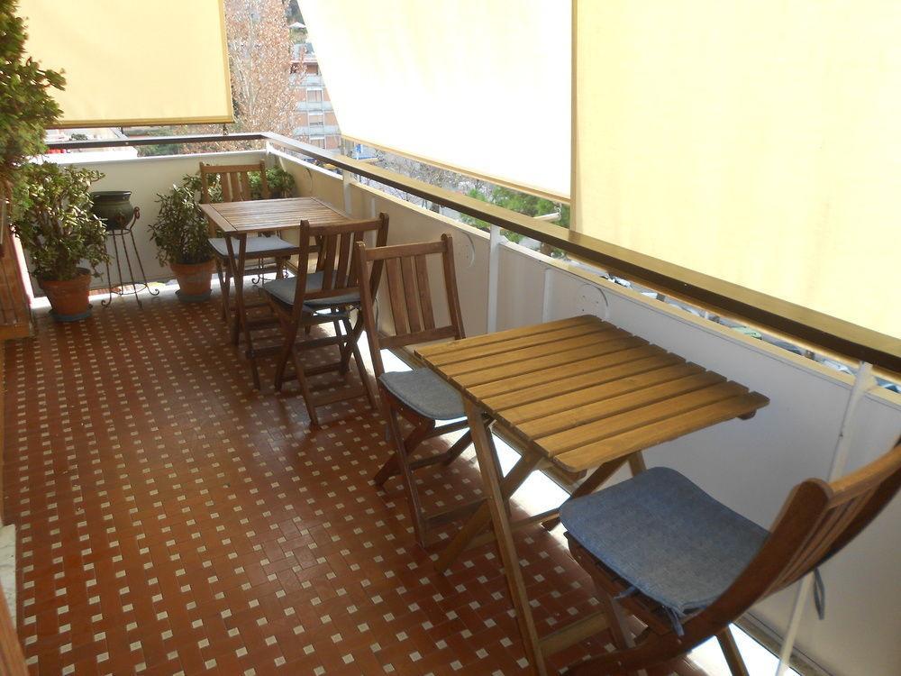 A Casa Chiecchi B&B Рим Екстериор снимка